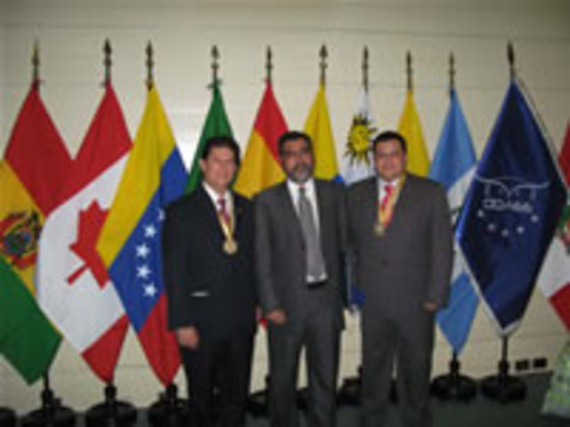 Pedro asumió rectoria