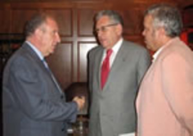 Alvaro asumió rectoria