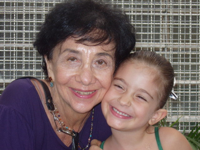 eu com a minha avó na apresentação