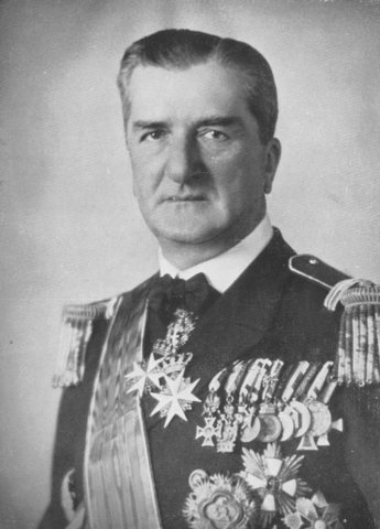 Military Forces and wealthy land owners join to make Admiral Miklos Horthy the 1st European post-war dictator