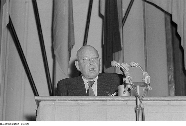 City Government is re-instituted