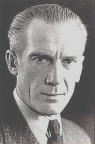 Berlin Philharmonic gives its first post-war concert