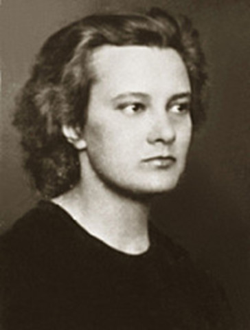 Megismerkedik Szántó Judittal