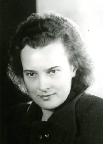 A költő megismerkedik Kozmutza Flórával