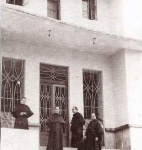 Vendió el colegio a una cominudad de Carmelitas
