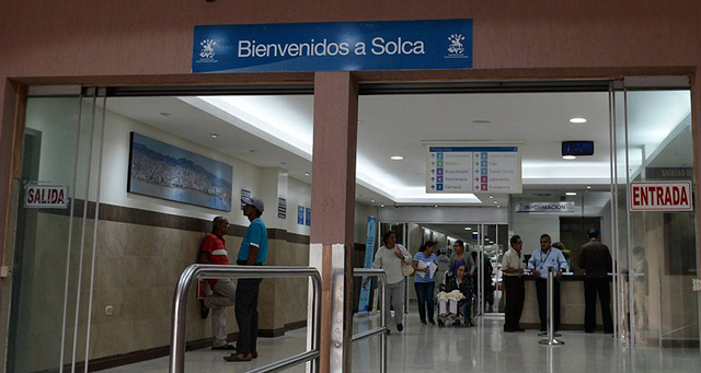 Comienza el funcionamiento del Hospital actual