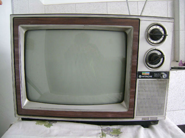 televisor blanco y negro