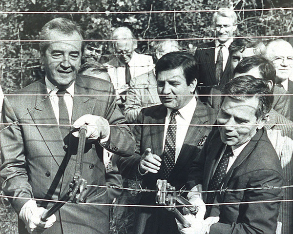 Hungary cuts through the barbed wire