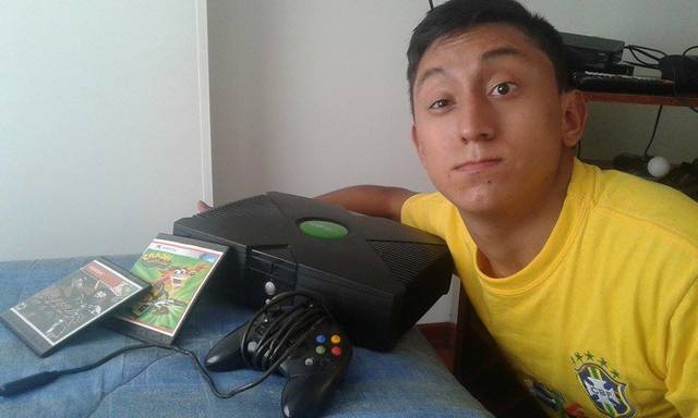 En un cumpleaños mis tios me regalaron un Xbox