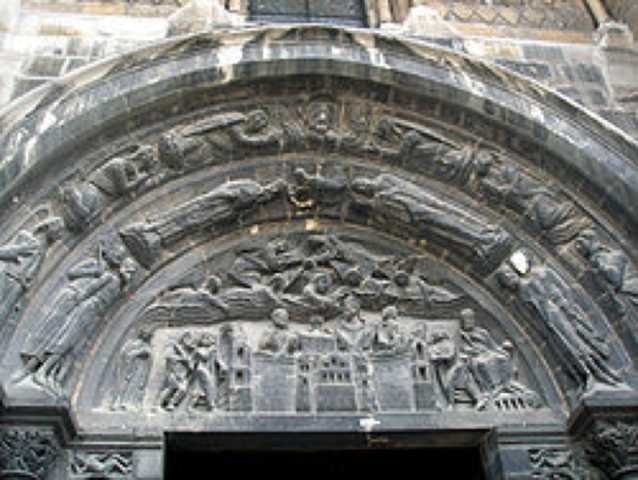 Timpano de la Basílica de Saint-Denis