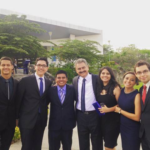 MENCIÓN HONORÍFICA