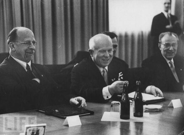 Ulbricht and Khrushchev meet in Moscow