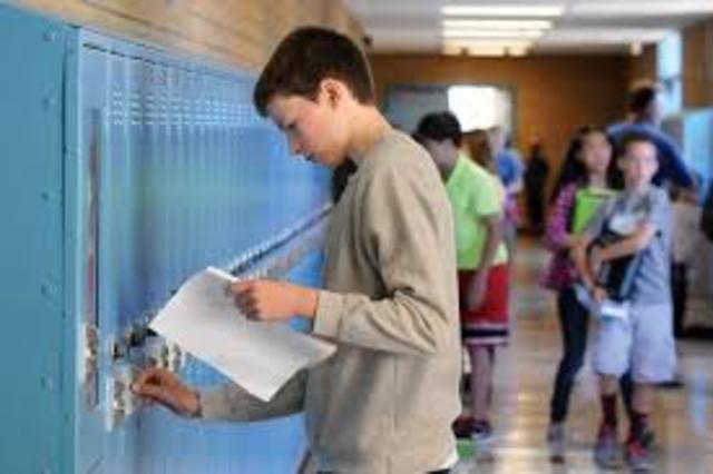 Mi primero diá de assistí medio escuela.