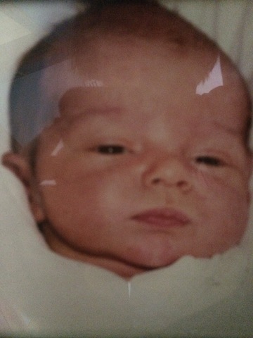 Nací el 5 Marzo del 2000.