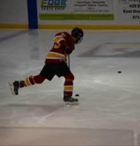 Yo juge hockey para Bergen en 2016.