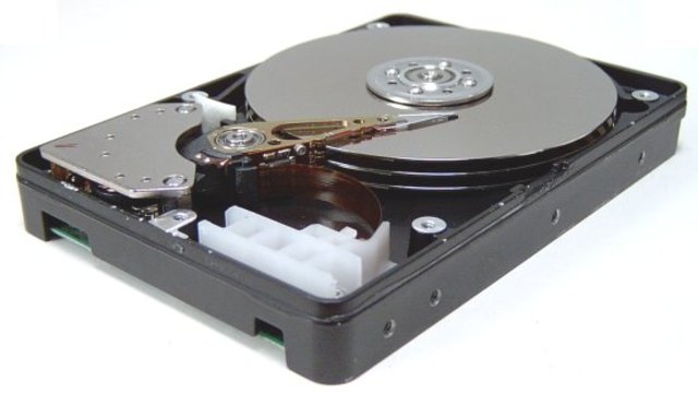 Hard disk drive