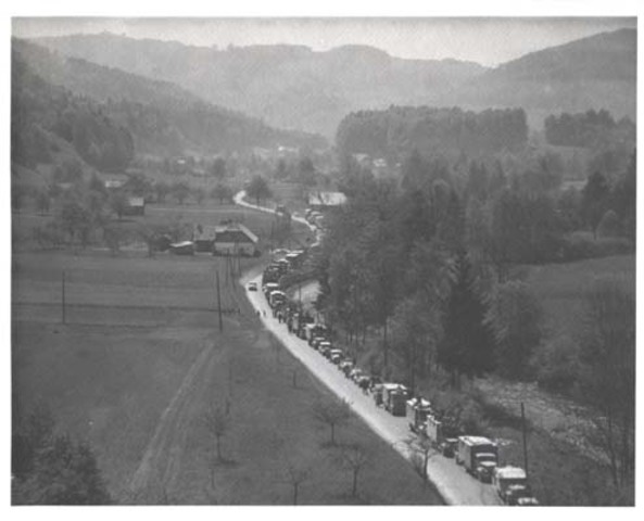 US troops encircle Nazis in the Ruhr