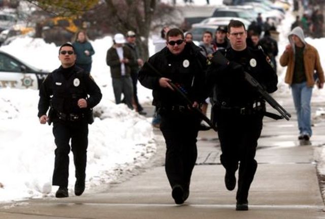 Tiroteio em Universidade dos EUA