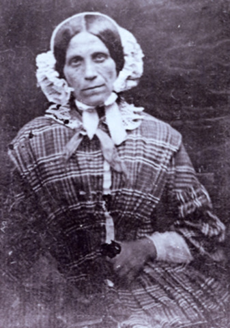 Penal Servitude Act abolished for woman.