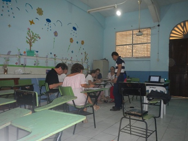 Los docentes presentan sus planeaciones