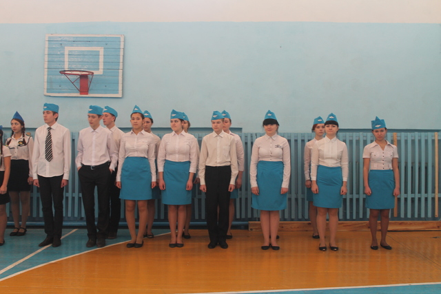 Парад песни и строя