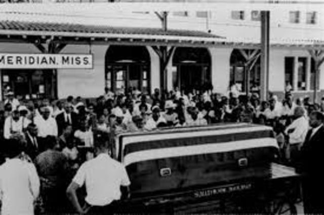 Medgar Evers murdered