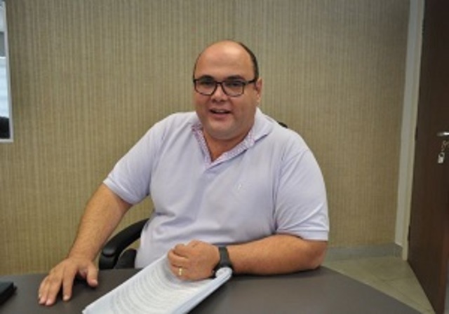 Suspensão de julgamento - O mentiroso bem informado