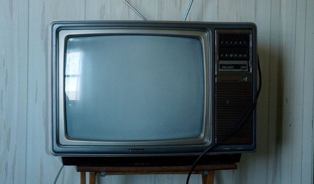 Televisión a color en casa