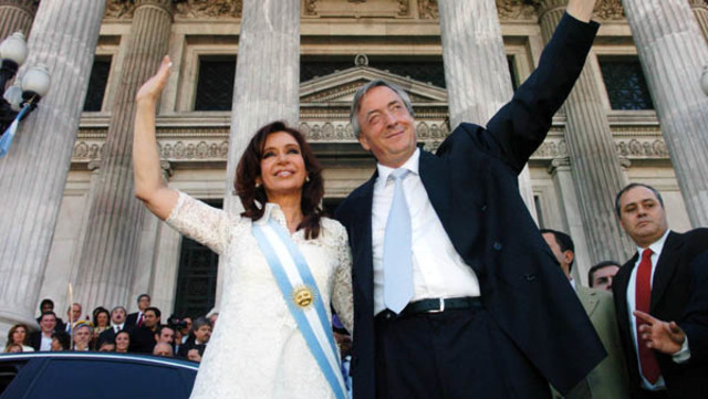 Asume la Presidencia Cristina Kirchner