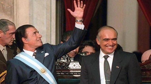 Asunción de la segunda presidencia Carlos Menem