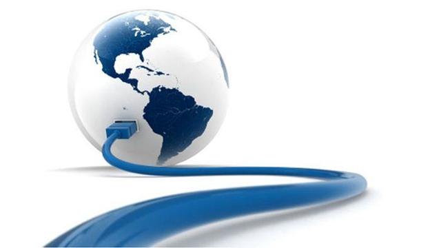 Venta de las primeras conexiones comerciales de Internet en Argentina