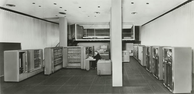 FORTRAN se utiliza en la IBM modelo 704