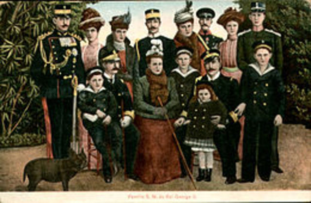 Αναχώρηση του Παλατιού από την Αθήνα στην Κρήτη.