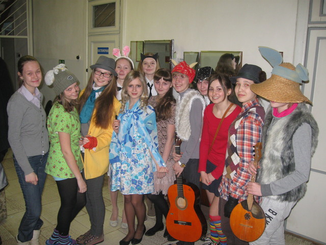 Готовимся к выступлению на театральной весне.