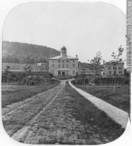 La première université montréalaise