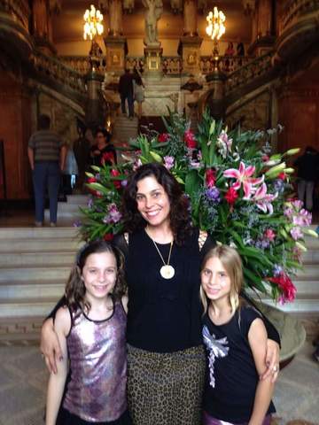 No teatro Municipal com minhas avós e minha mãe