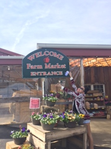 Clementine et Camryn cherchent beaucoup