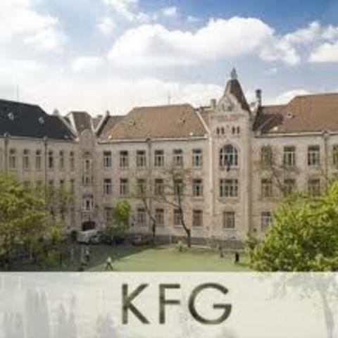 Középiskolai tanulmányok kezdete a Kölcsey Ferenc Gimnázium francia kéttannyelvű tagozatán