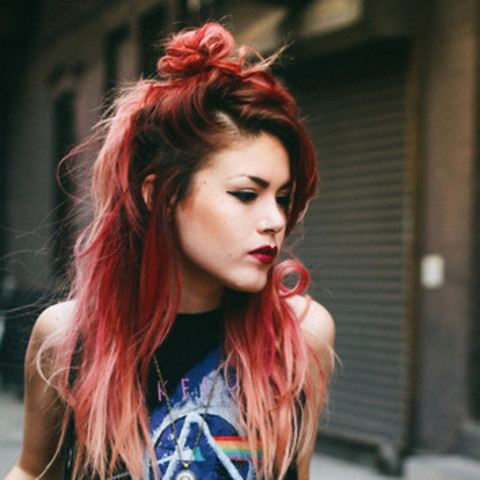 Nina's Decision to Experiment with Her Look and Party: Identity versus Identity Confusion