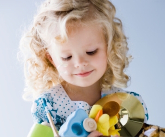 Nina Decides to Do Things Without Her Mother’s Help: Autonomy versus Shame and Doubt