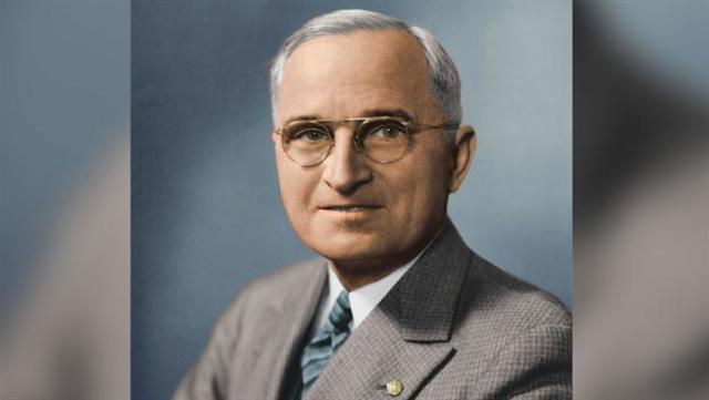 Harry Truman promises to fight Communism.