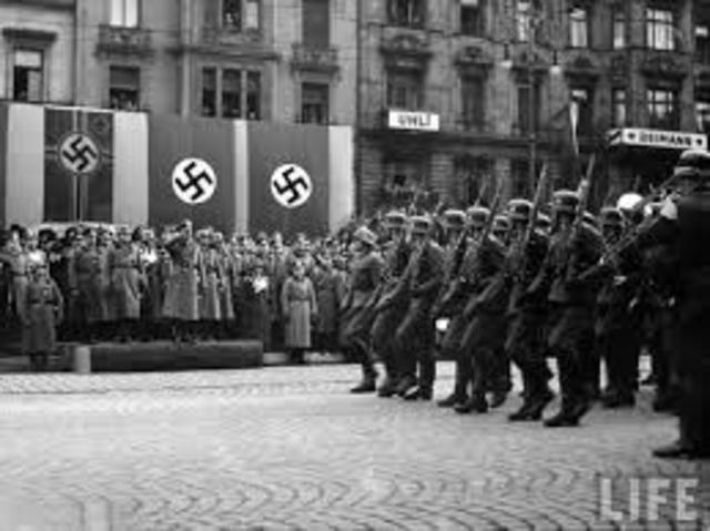Nazis invade Czechoslovakia