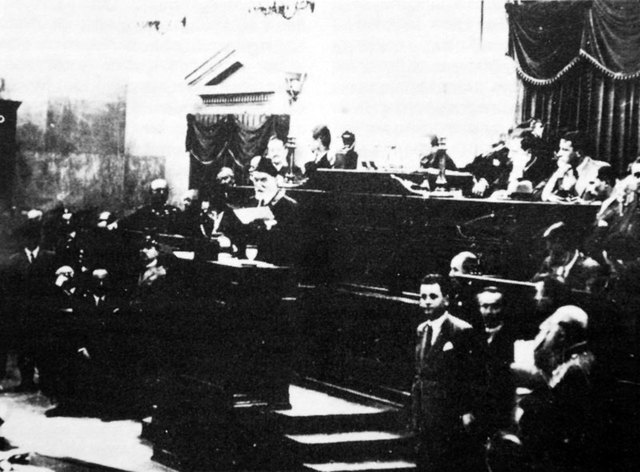 ΒΟΥΛΗ ΤΩΝ ΛΑΖΑΡΩΝ