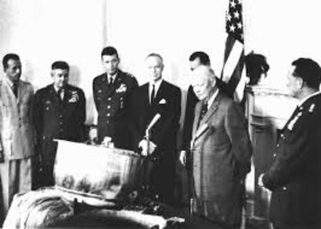 Eisenhower endorses project