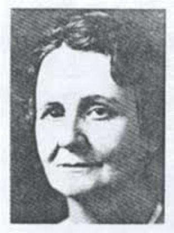 When was Dixie Grave born outside of Alabama