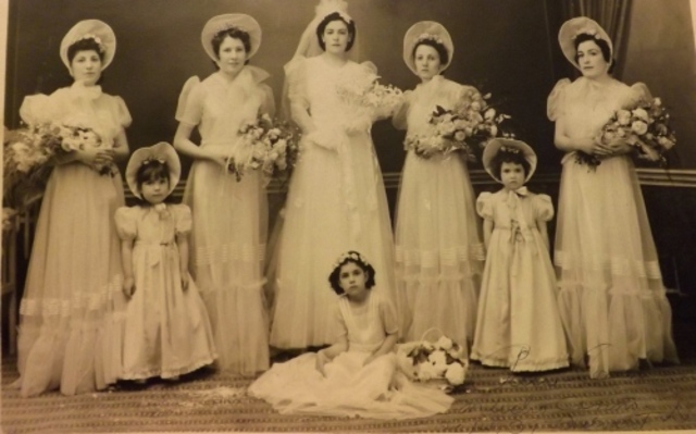 Nel 1898, si sposa con il signor Gilberto Medina