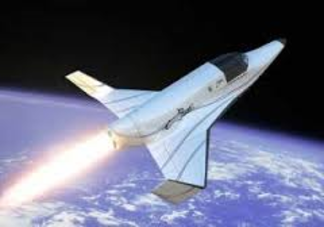 førsdet farkomst i rommet 100 km høyde