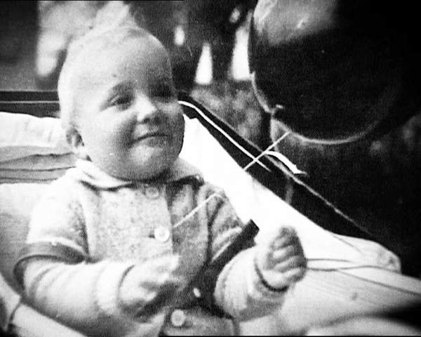 Nace en Roma el infante don Juan Carlos de Borbón, futuro rey Juan Carlos I.