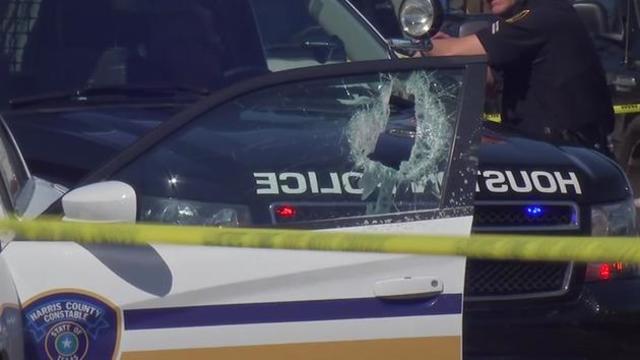 officer hurt in bus shooting