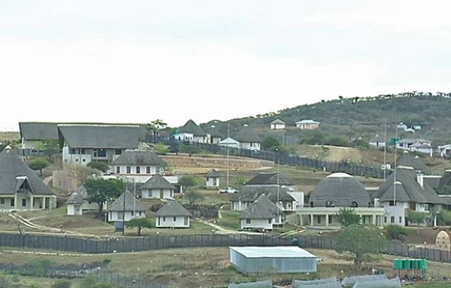 Mail and Guardian breaks the Nkandla story